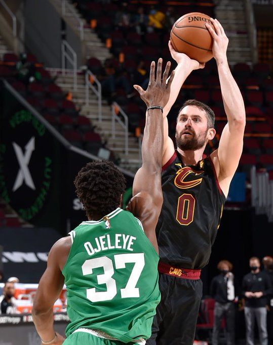 论的焦点 论的焦点