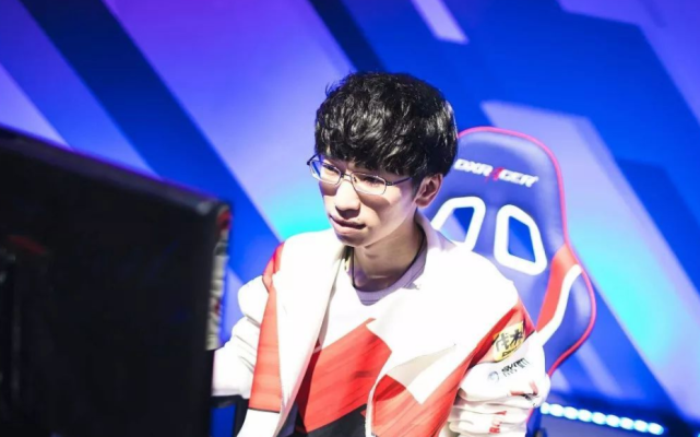 队在周末三 队在周末三