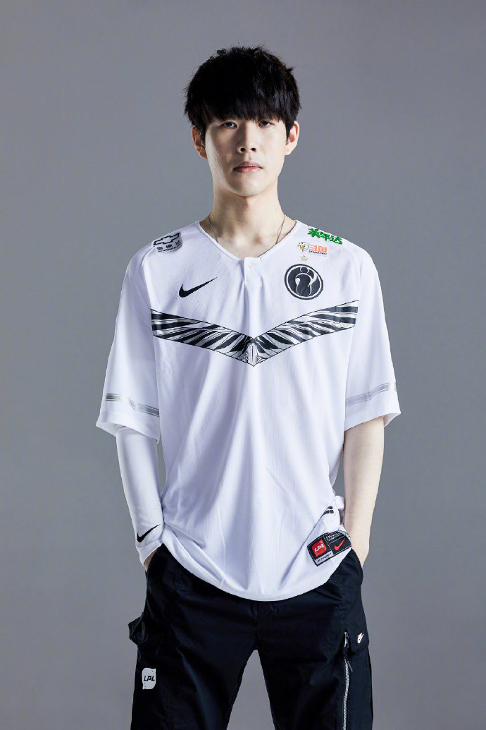 对线与团战 对线与团战